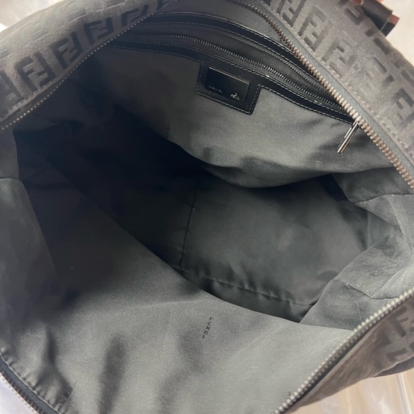 Fendi Monogram Canvas Zipper Tote Bag Black - Picture 10 of 13